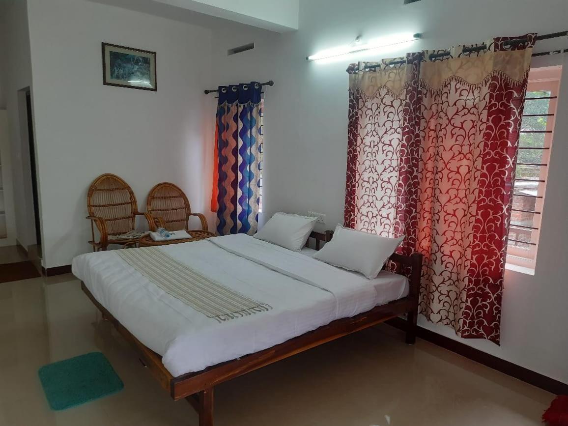Quadriya Palace Thekkady Exterior photo